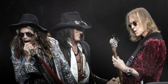 Aerosmith Dünya Turunu İptal Etti: Steven Tyler’ın Sağlık Sorunları
