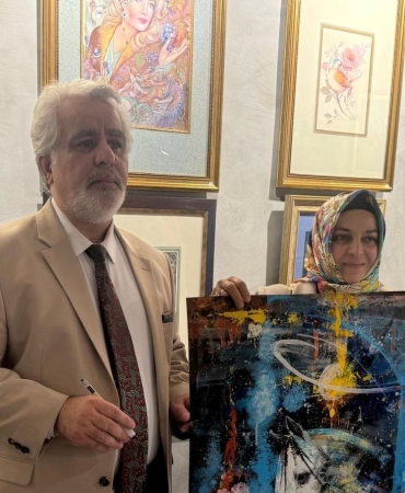 Alireza Aghamiri'nin Minyatür ve Tezhip Sergisi Türkiye'de Açıldı 5 alireza-aghamirinin-minyatur-ve-tezhip-sergisi-turkiyede-acildi-irdZqlAw.jpg
