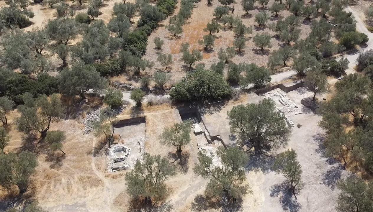Apollon Smintheus Kutsal Alanı'ndaki Kazı Çalışmaları 3 apollon-smintheus-kutsal-alanindaki-kazi-calismalari-1X2vd9Qe.jpg