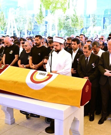 aydemir-akbas-son-yolculuguna-alkislarla-ugurlandi-aVqBNjPj.jpg