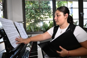 Bade Uygun: Uluslararası Müzik Yarışmalarında Başarı Elde Eden Genç Yetenek 4 bade-uygun-uluslararasi-muzik-yarismalarinda-basari-elde-eden-genc-yetenek-bhVukCrr.jpg