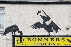 Banksy'den Londra'da Yeni Sokak Sanatı Eseri 2 banksyden-londrada-yeni-sokak-sanati-eseri-SwguNPHW.jpg