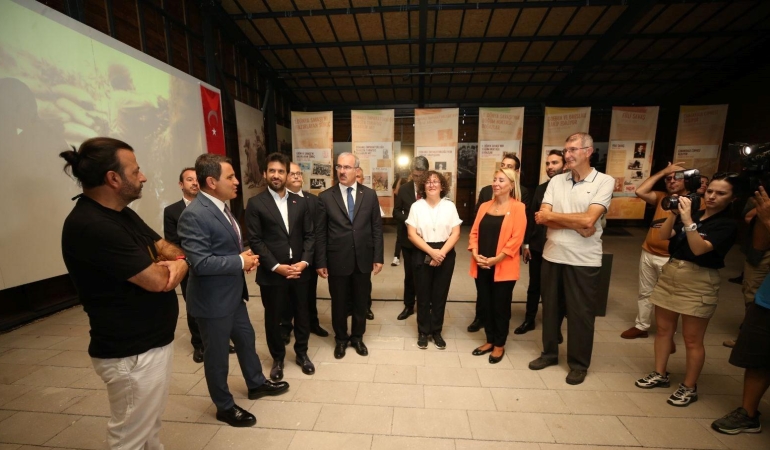 Çanakkale Kültür Yolu Festivali Açılışı Gerçekleşti 1 canakkale-kultur-yolu-festivali-acilisi-gerceklesti-NL3X8Eyk.jpg