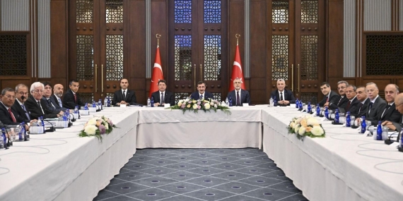 Cumhurbaşkanı Yardımcısı Cevdet Yılmaz ve TİSK Heyeti Görüşmesi