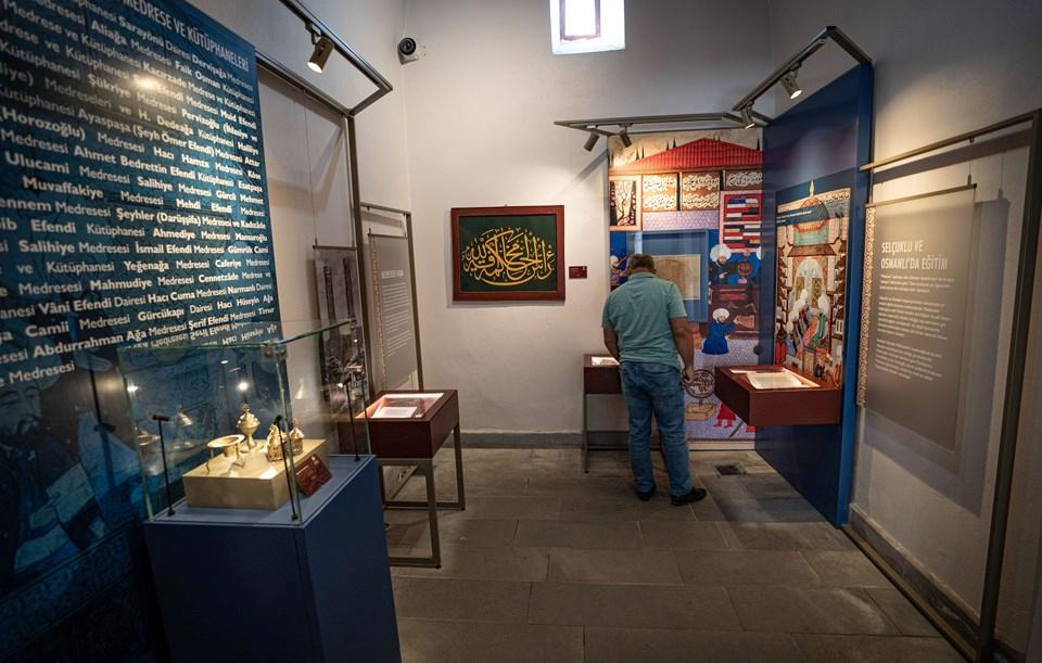 Erzurum Çifte Minareli Medresesi: Tarih, Kültür ve Ziyaretçi Artışı 1 Tarihi Mekanda Zengin Bir Koleksiyon