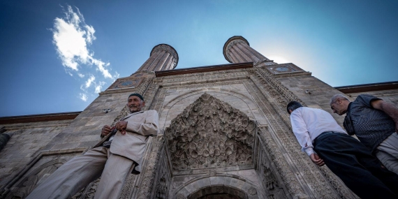 Erzurum Çifte Minareli Medresesi: Tarih, Kültür ve Ziyaretçi Artışı