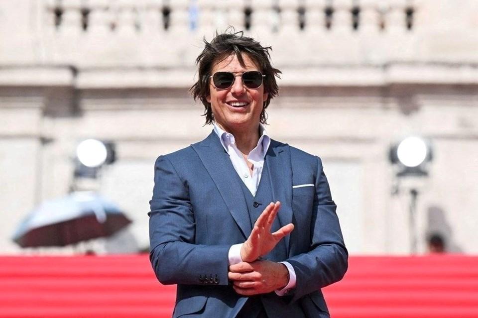 Paris Olimpiyatları Kapanış Töreni ve Tom Cruise'un Sürpriz Gösterisi 2 TOM CRUISE'UN GİZEMLİ ŞOVU