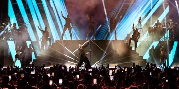Ricky Martin Türkiye’de Unutulmaz Bir Konser Verdi