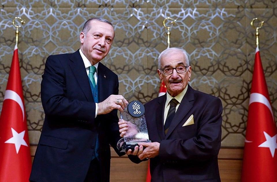 Safa Önal: Sinemanın Usta Kalemi ve Eserleri 1 Safa Önal: Sinemanın Usta Kalemi