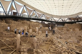 Şanlıurfa Neolitik Çağ Araştırmaları Projesi: Göbeklitepe ve Karahantepe Kazıları 15 sanliurfa-neolitik-cag-arastirmalari-projesi-gobeklitepe-ve-karahantepe-kazilari-eLwLHfEZ.jpg