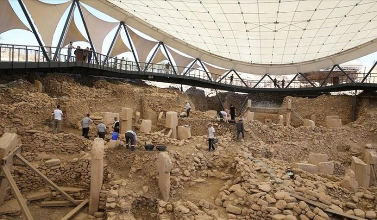 Şanlıurfa Neolitik Çağ Araştırmaları Projesi: Göbeklitepe ve Karahantepe Kazıları 1 sanliurfa-neolitik-cag-arastirmalari-projesi-gobeklitepe-ve-karahantepe-kazilari-eLwLHfEZ.jpg
