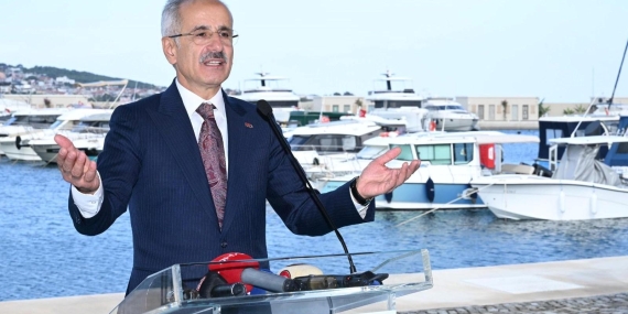 Ulaştırma ve Altyapı Bakanı Uraloğlu’ndan Liman Raporuna İlişkin Açıklamalar