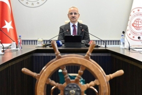 Ulaştırma ve Altyapı Bakanı Uraloğlu'ndan Yeni Seyir İzin Belgesi Sistemi Hakkında Açıklamalar 6 ulastirma-ve-altyapi-bakani-uraloglundan-yeni-seyir-izin-belgesi-sistemi-hakkinda-aciklamalar-fKsEytPH.jpg