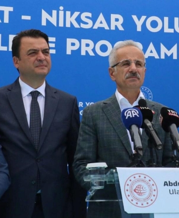 Uraloğlu, Tokat-Niksar Kara Yolu Şantiyesini Ziyaret Etti 2 uraloglu-tokat-niksar-kara-yolu-santiyesini-ziyaret-etti-xXgf3Gsn.jpg