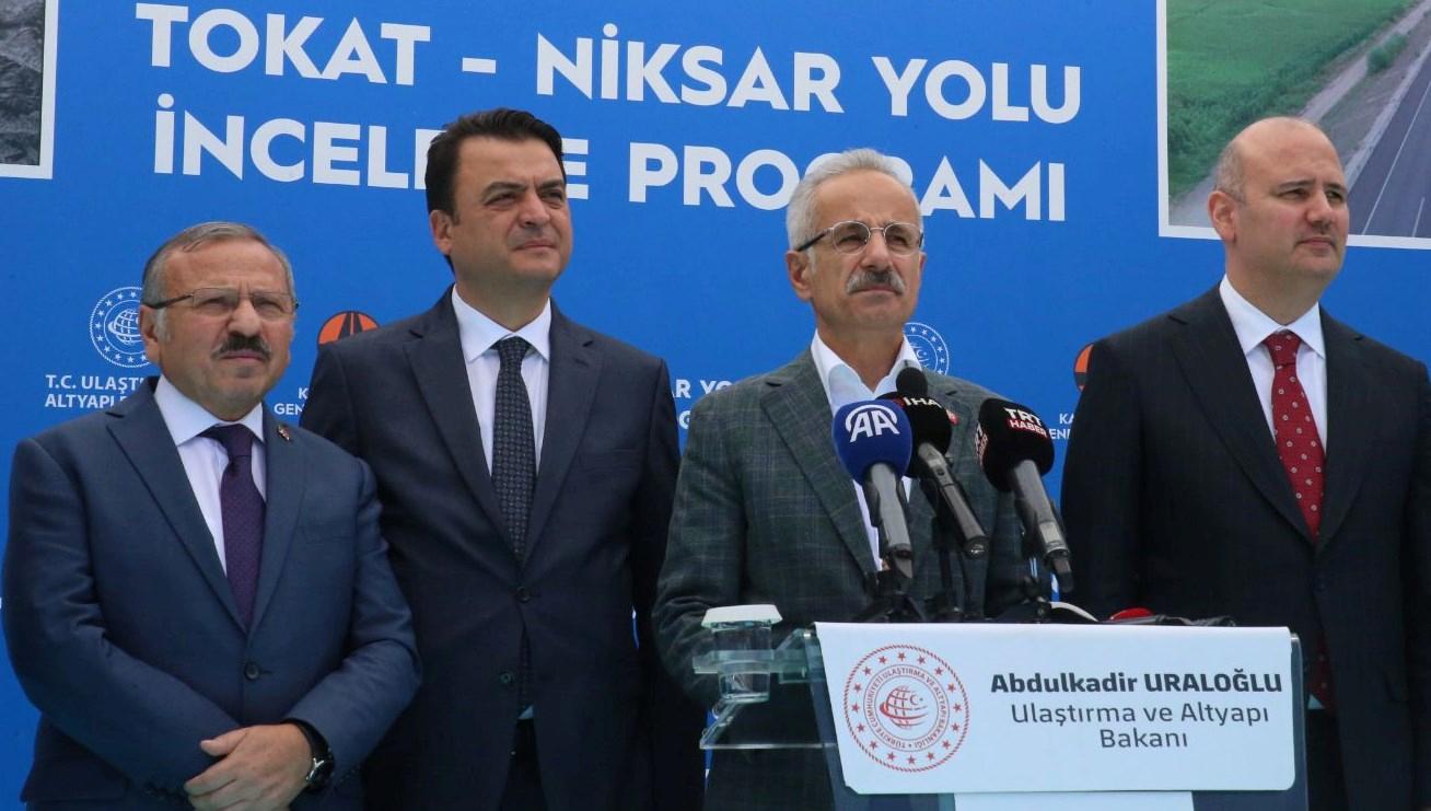 Uraloğlu, Tokat-Niksar Kara Yolu Şantiyesini Ziyaret Etti 2 uraloglu-tokat-niksar-kara-yolu-santiyesini-ziyaret-etti-xXgf3Gsn.jpg