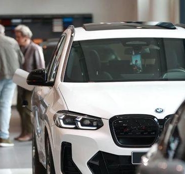 AB'de Otomobil Satışları Rekor Düşüşte: Üç Yılın En Düşük Seviyesi! 7 abde-otomobil-satislari-rekor-dususte-uc-yilin-en-dusuk-seviyesi-PtxkzFKm.jpg