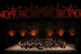Aspendos Antik Tiyatrosu'nda Unutulmaz Bir Opera Gecesi 5 aspendos-antik-tiyatrosunda-unutulmaz-bir-opera-gecesi-kNUXuOAj.jpg