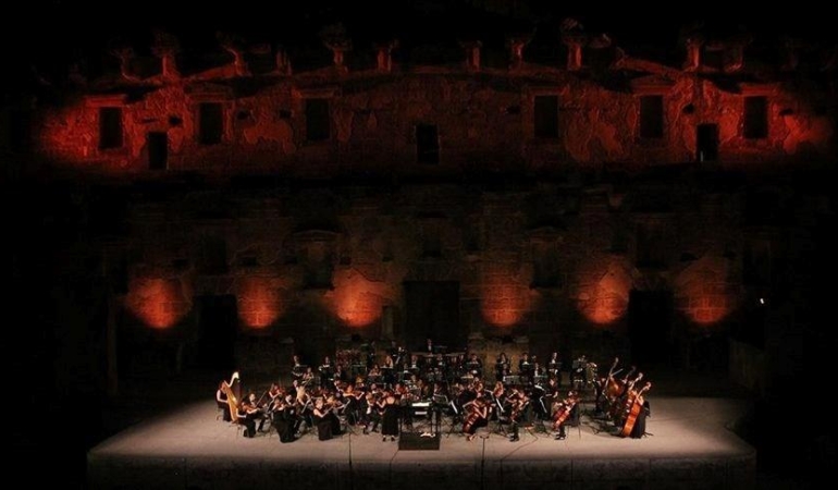 Aspendos Antik Tiyatrosu'nda Unutulmaz Bir Opera Gecesi 6 aspendos-antik-tiyatrosunda-unutulmaz-bir-opera-gecesi-kNUXuOAj.jpg