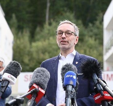 Avusturya'da Sıra Dışı Bir Zafer: FPÖ Genel Seçimlerde Tarih Yazdı! 4 avusturyada-sira-disi-bir-zafer-fpo-genel-secimlerde-tarih-yazdi-cGmMfCiy.jpg