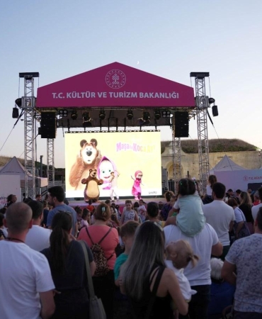 Çanakkale Kültür Yolu Festivali'nde Bisiklet Turu ve Sanat Etkinlikleri 8 canakkale-kultur-yolu-festivalinde-bisiklet-turu-ve-sanat-etkinlikleri-jJsY3MPD.jpg