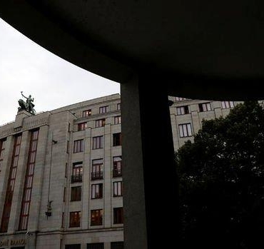 Çekya'nın Faiz İndirimleri: Ekonomik Bir Devrim mi Geliyor? 7 cekyanin-faiz-indirimleri-ekonomik-bir-devrim-mi-geliyor-m1gJsqqY.jpg