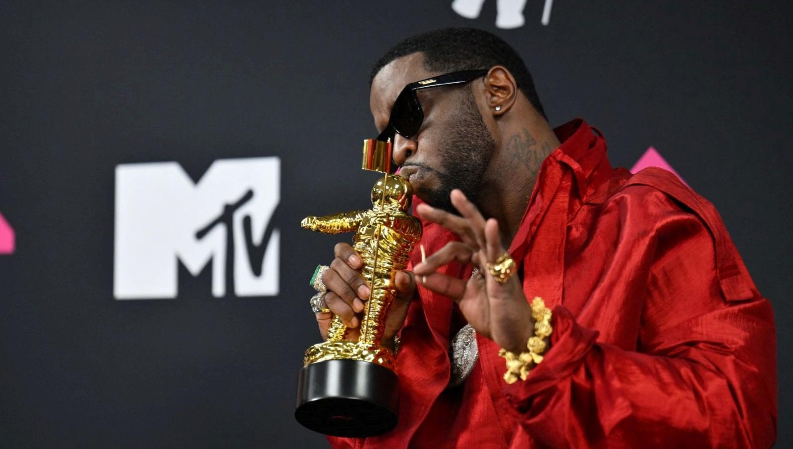 Diddy Gözaltına Alındı: Cinsel Saldırı Suçlamaları ve Cassie Ventura İddiaları 4 diddy-gozaltina-alindi-cinsel-saldiri-suclamalari-ve-cassie-ventura-iddialari-I689fwhj.jpg