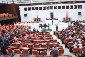 Ekonomi ve Siyaset Arenasında Fırtınalar: 29 Eylül 2024'te Neler Olacak? 6 ekonomi-ve-siyaset-arenasinda-firtinalar-29-eylul-2024te-neler-olacak-S7TJiT56.jpg