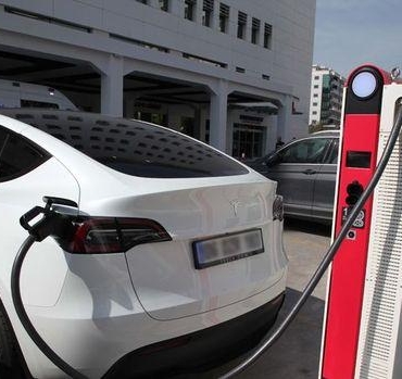 elektrikli-arac-ithalatinda-sok-duzenleme-yeni-donem-basliyor-iJ5Nw3De.jpg