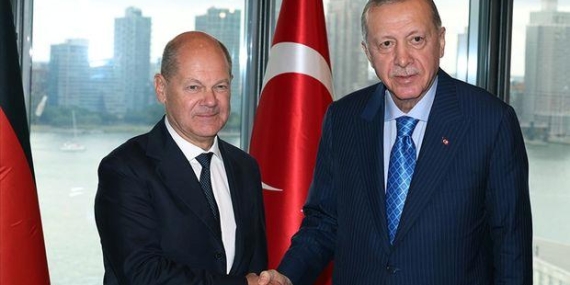 Erdoğan ve Scholz Görüşmesinde Tarihi Anlar! Almanya-Türkiye İlişkileri Yeniden Şekilleniyor!