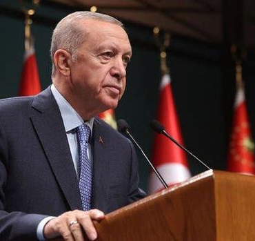 Erdoğan'dan Özel Sektöre Büyük Müjde: Yerel Kalkınma Hamlesiyle Ekonomiye Can Suyu! 9 erdogandan-ozel-sektore-buyuk-mujde-yerel-kalkinma-hamlesiyle-ekonomiye-can-suyu-uRtOrUpq.jpg