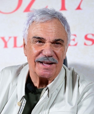 Halil Ergün'ün Türkan Şoray ile Oynamak İçin Yıllardır Beklediği Sır: Bu Filmde Neler Olacak? 4 halil-ergunun-turkan-soray-ile-oynamak-icin-yillardir-bekledigi-sir-bu-filmde-neler-olacak-RF5fL49P.jpg