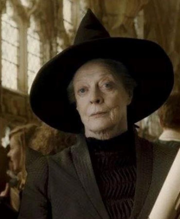 Harry Potter'ın Unutulmaz Profesörü: Maggie Smith'in Gizemli Hayatı ve Sırları! 9 harry-potterin-unutulmaz-profesoru-maggie-smithin-gizemli-hayati-ve-sirlari-IX1zxqh2.jpg