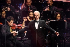 İstanbul'da Jose Carreras'ın Unutulmaz Konseri: Bu Büyüleyici Anları Kaçırmak İstemeyeceksiniz! 4 istanbulda-jose-carrerasin-unutulmaz-konseri-bu-buyuleyici-anlari-kacirmak-istemeyeceksiniz-uhPhm9Jx.jpg