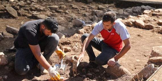 Sefertepe’de 10 Bin Yıl Öncesine Ait Sırrı Çözmek: Süs Eşyaları, Geçmişin İzlerini Nasıl Taşıyor?