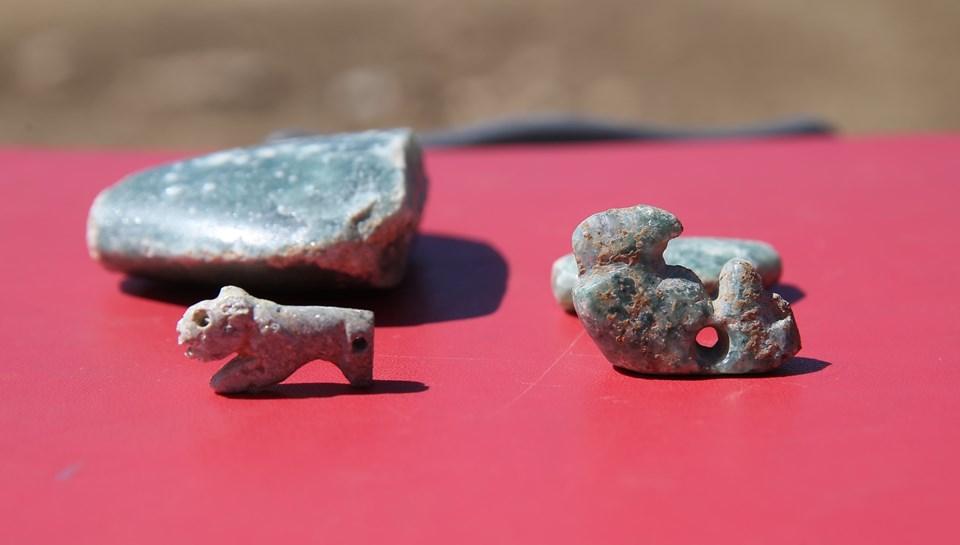 Sefertepe'de 10 Bin Yıl Öncesine Ait Sırrı Çözmek: Süs Eşyaları, Geçmişin İzlerini Nasıl Taşıyor? 1 10 Bin Yıl Öncesine Yolculuk