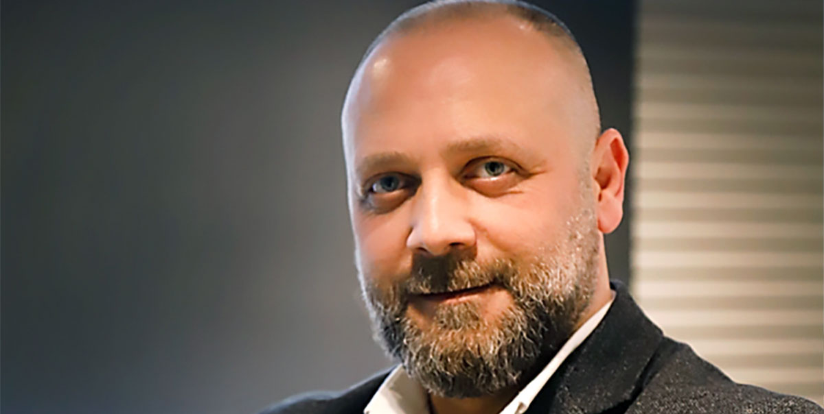 Sinoz Kozmetik'e Yeni Satış Direktörü: Serkan Göğer Atandı 2 Serkan Göğer