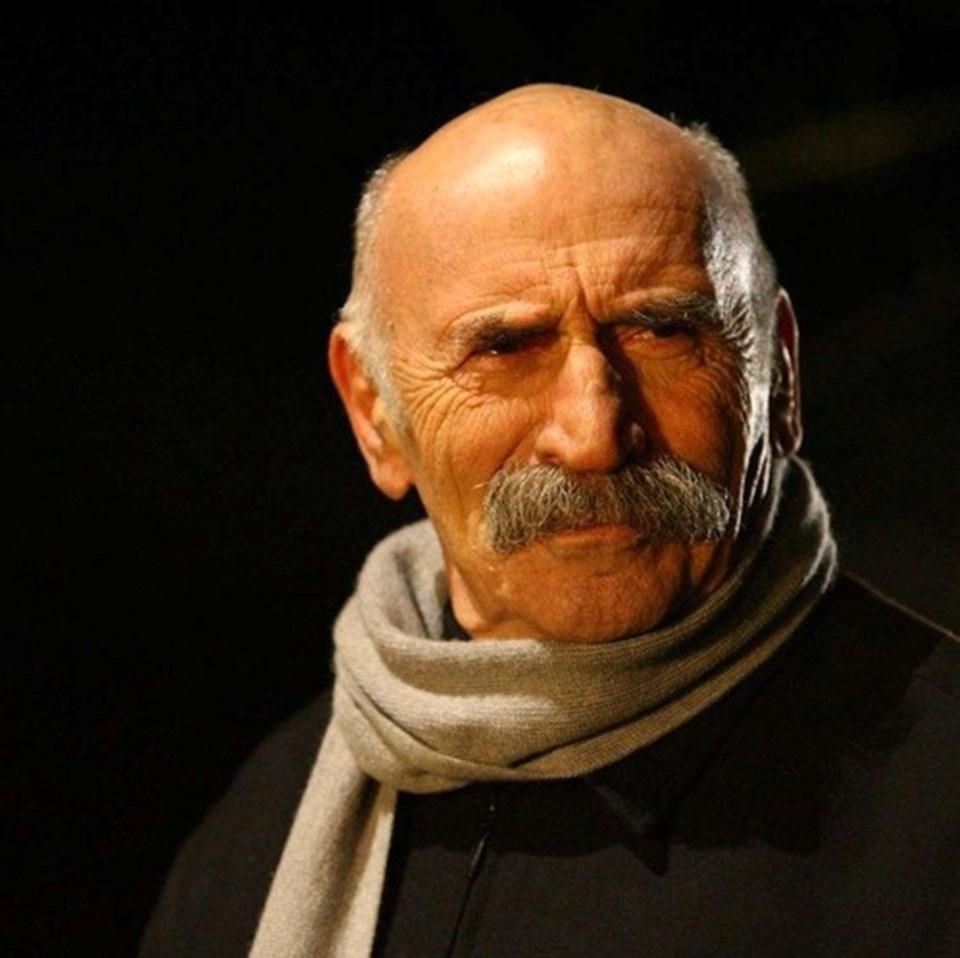 Tuncel Kurtiz: 11 Yıl Sonra Unutulmaz Hatıralar ve Efsanevi İhtişamı ile Anıyoruz! 1 Tuncel Kurtiz: Sinemanın ve Tiyatronun Usta İsimlerinden Biri