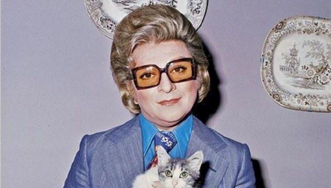 Zeki Müren'in Ebediyete İntikalinin Üzerinden 28 Yıl Geçti: Sanat Güneşi'nin Sırrı ve Unutulmaz Mirası! 3 zeki-murenin-ebediyete-intikalinin-uzerinden-28-yil-gecti-sanat-gunesinin-sirri-ve-unutulmaz-mirasi-5Yhy3JlV.jpg