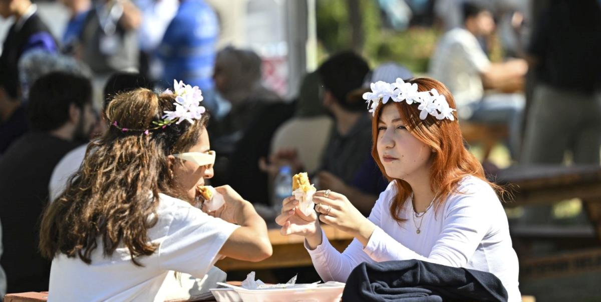 8. Uluslararası Adana Lezzet Festivali: Damakları Şenlendiren Bu Muhteşem Etkinliği Kaçırmamanız İçin 10 Neden! 3 8-uluslararasi-adana-lezzet-festivali-damaklari-senlendiren-bu-muhtesem-etkinligi-kacirmamaniz-icin-10-neden-i8pTp6Yu.jpg
