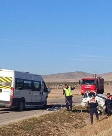 Afyonkarahisar'da Okul Servisi Kazasında Feci Kaza: 4 Can Gitti, 5 Yaralı 7 afyonkarahisarda-okul-servisi-kazasinda-feci-kaza-4-can-gitti-5-yarali-D9vhhGPS.jpg
