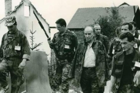 Aliya İzzetbegoviç'in Ölüm Yıldönümünde Unutulmaz Anılar: Kimdir Bu Dahi Lider ve Ölümünün Ardındaki Gizemler? 5 aliya-izzetbegovicin-olum-yildonumunde-unutulmaz-anilar-kimdir-bu-dahi-lider-ve-olumunun-ardindaki-gizemler-fpcP5uvJ.jpg
