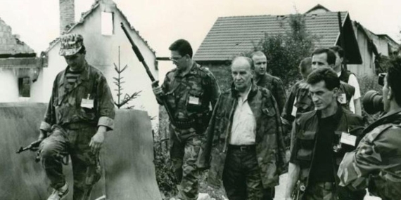 Aliya İzzetbegoviç’in Ölüm Yıldönümünde Unutulmaz Anılar: Kimdir Bu Dahi Lider ve Ölümünün Ardındaki Gizemler?