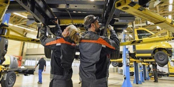 Almanya’da Fabrika Siparişlerinde Tarihin En Sert Çöküşü: 7 Ayın En Kötü Ayı!