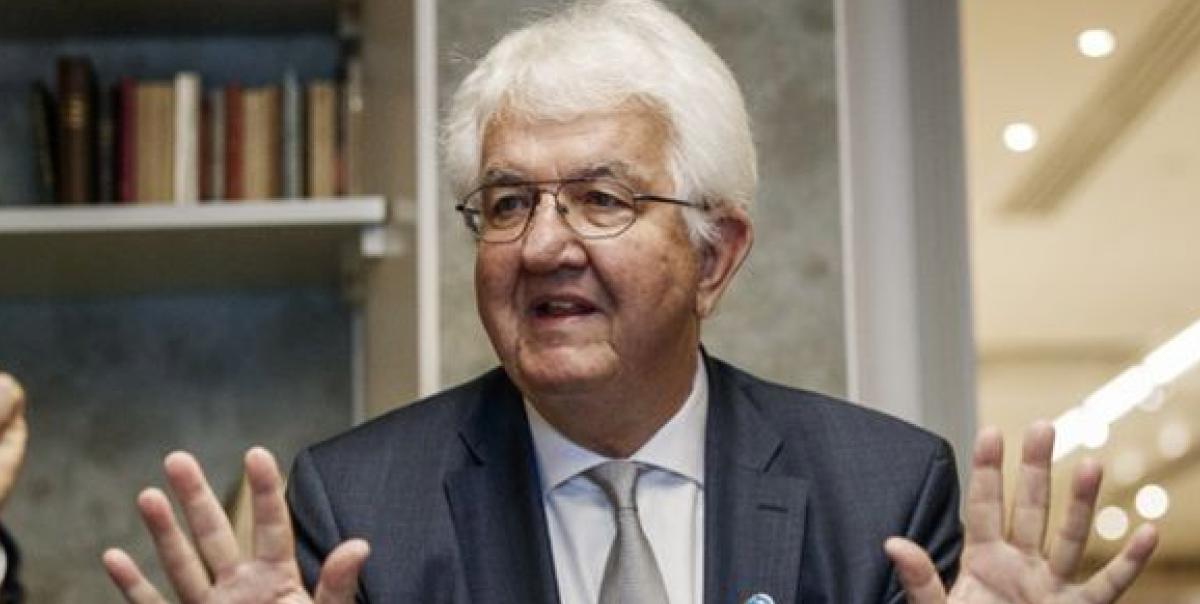 AMB Üyesi Holzmann: Aralık'ta Faiz İndiriminde Sıcak Gelişmeler Kapıda! 2 amb-uyesi-holzmann-aralikta-faiz-indiriminde-sicak-gelismeler-kapida-PfbSFjs4.jpg