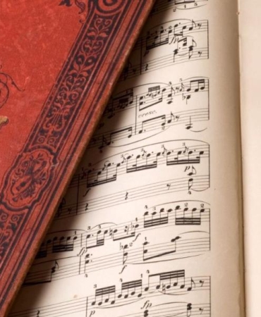 Chopin'in Unutulmuş Eserinin Şaşırtıcı Keşfi: 200 Yıl Sonra Depodan Çıkan Gizemli Besteyle Müzik Dünyası Sarsılıyor! 3 chopinin-unutulmus-eserinin-sasirtici-kesfi-200-yil-sonra-depodan-cikan-gizemli-besteyle-muzik-dunyasi-vj43szCy.jpg