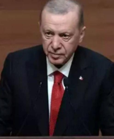 Cumhurbaşkanı Erdoğan'dan Kaymakamlara Kesin Uyarı: 'Devlet Nerede?' Sorusu Duyurulamayacak! 3 cumhurbaskani-erdogandan-kaymakamlara-kesin-uyari-devlet-nerede-sorusu-duyurulamayacak-k8gAGPpx.jpg