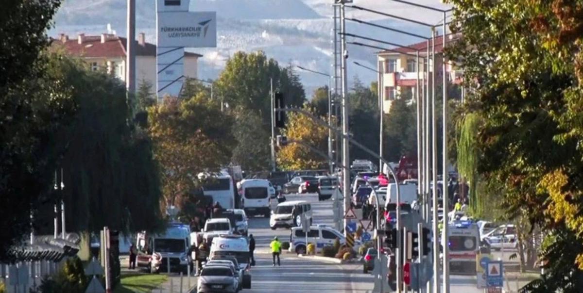 Cumhuriyet Bayramı Etkinlikleri İptal Edildi: Nedenleri ve Gelecek Planları 2 cumhuriyet-bayrami-etkinlikleri-iptal-edildi-nedenleri-ve-gelecek-planlari-rZlcdYOq.jpg