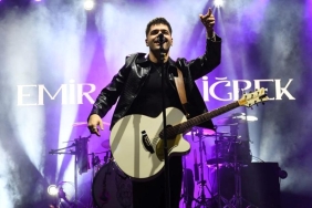 Cumhuriyet Bayramı Konserinde Emir Can İğrek'in Sahnede Yaptığı Şaşırtıcı Performans! Kaçırılmaması Gereken Anlar! 1 cumhuriyet-bayrami-konserinde-emir-can-igrekin-sahnede-yaptigi-sasirtici-performans-kacirilmamasi-gereken-anlar-5MyKf2xL.jpg