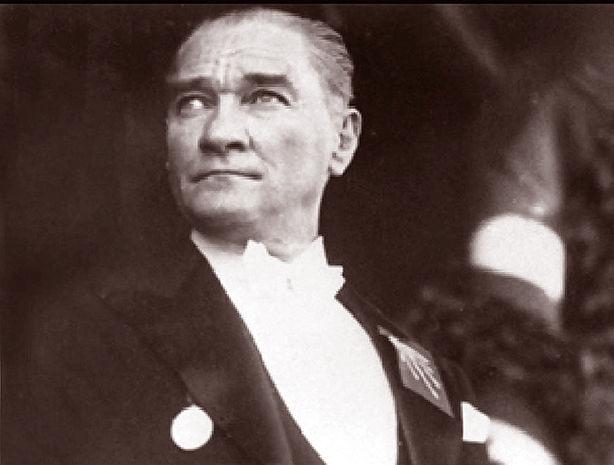 Cumhuriyetin 101. Yılı: Atatürk'ün Ebedi Mirası! 2 Türkiye Cumhuriyeti'nin Temelleri