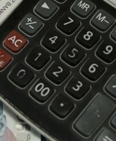 ekimde-finansal-hizmetler-guven-endeksi-tavan-yapti-RYKZla8q.jpg